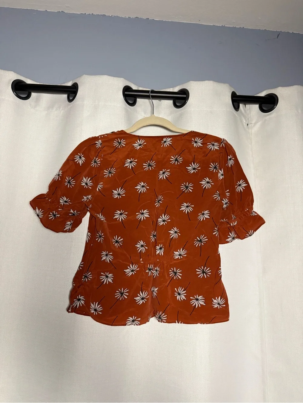 Madewell Daylight Fresh Daisies Silk Burnt Orange and White Top Size 2